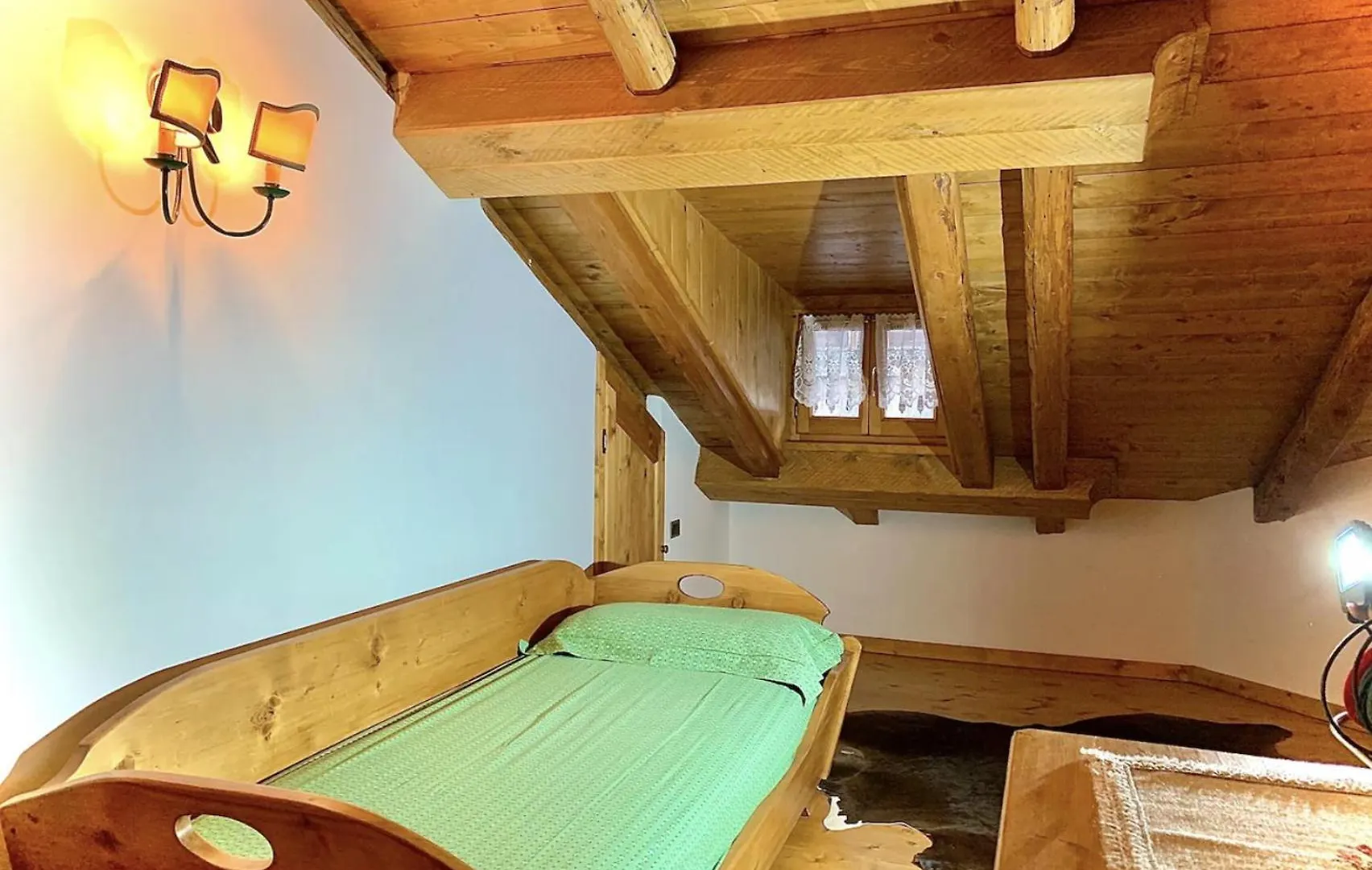 Apartment Appartamento Ampezzano Con Ampia Balconata San Vito di Cadore Italy